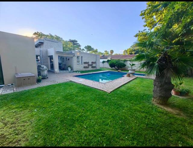 4 BEDROOM HOUSE FOR SALE IN VANDERBIJLPARK SW 5